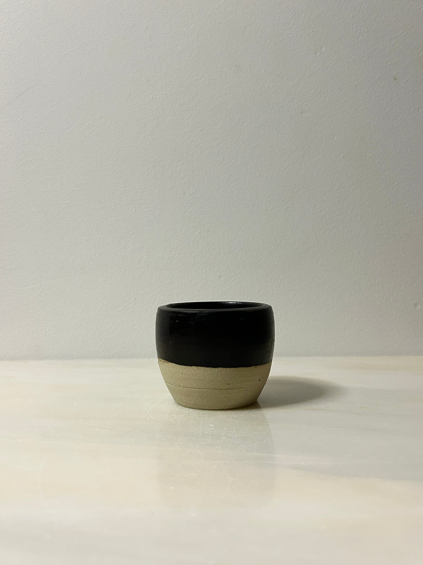 Stone Espresso Cups in Black contrast