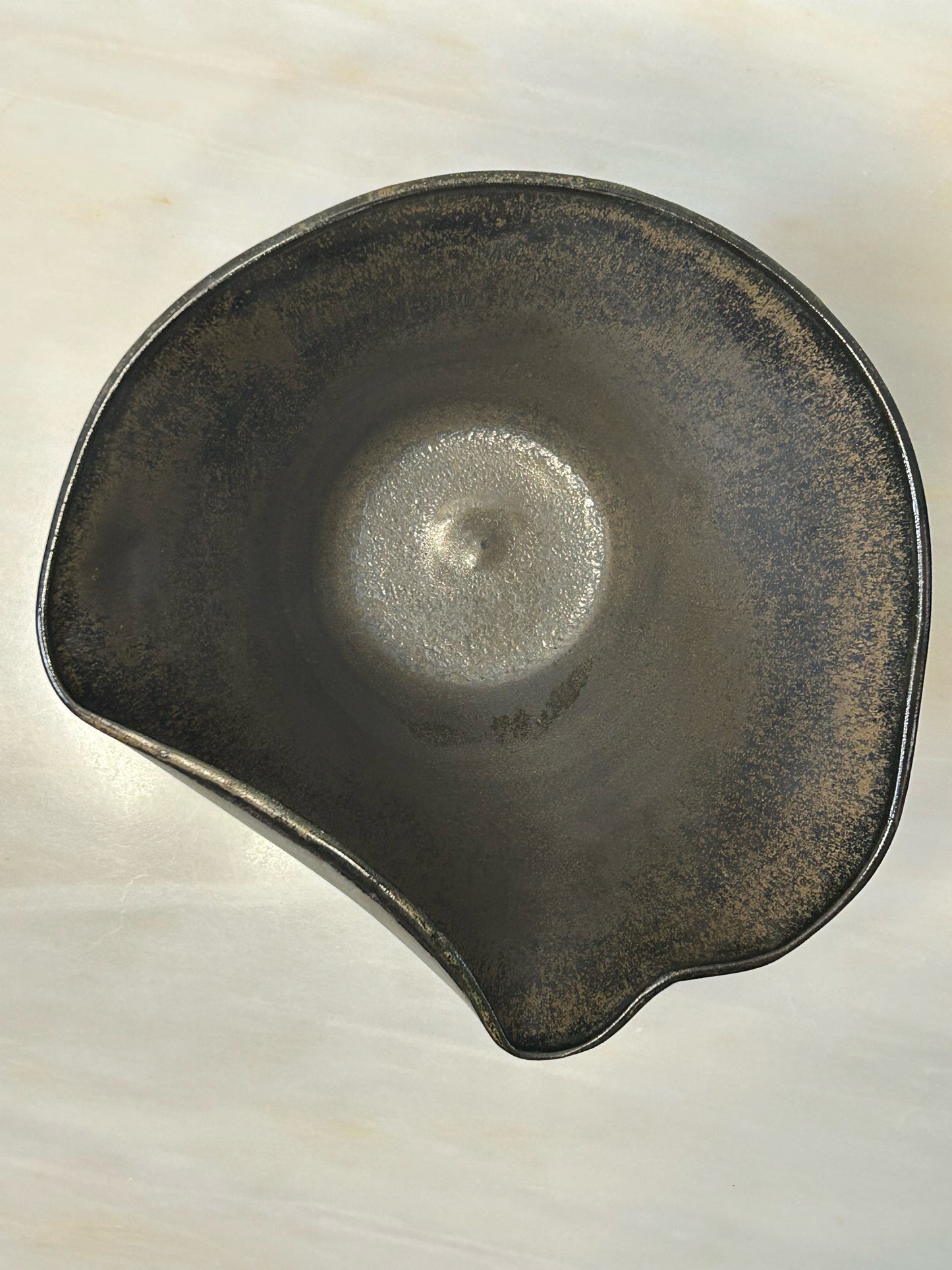 Small Twist Fruit Bowl in Anthracite