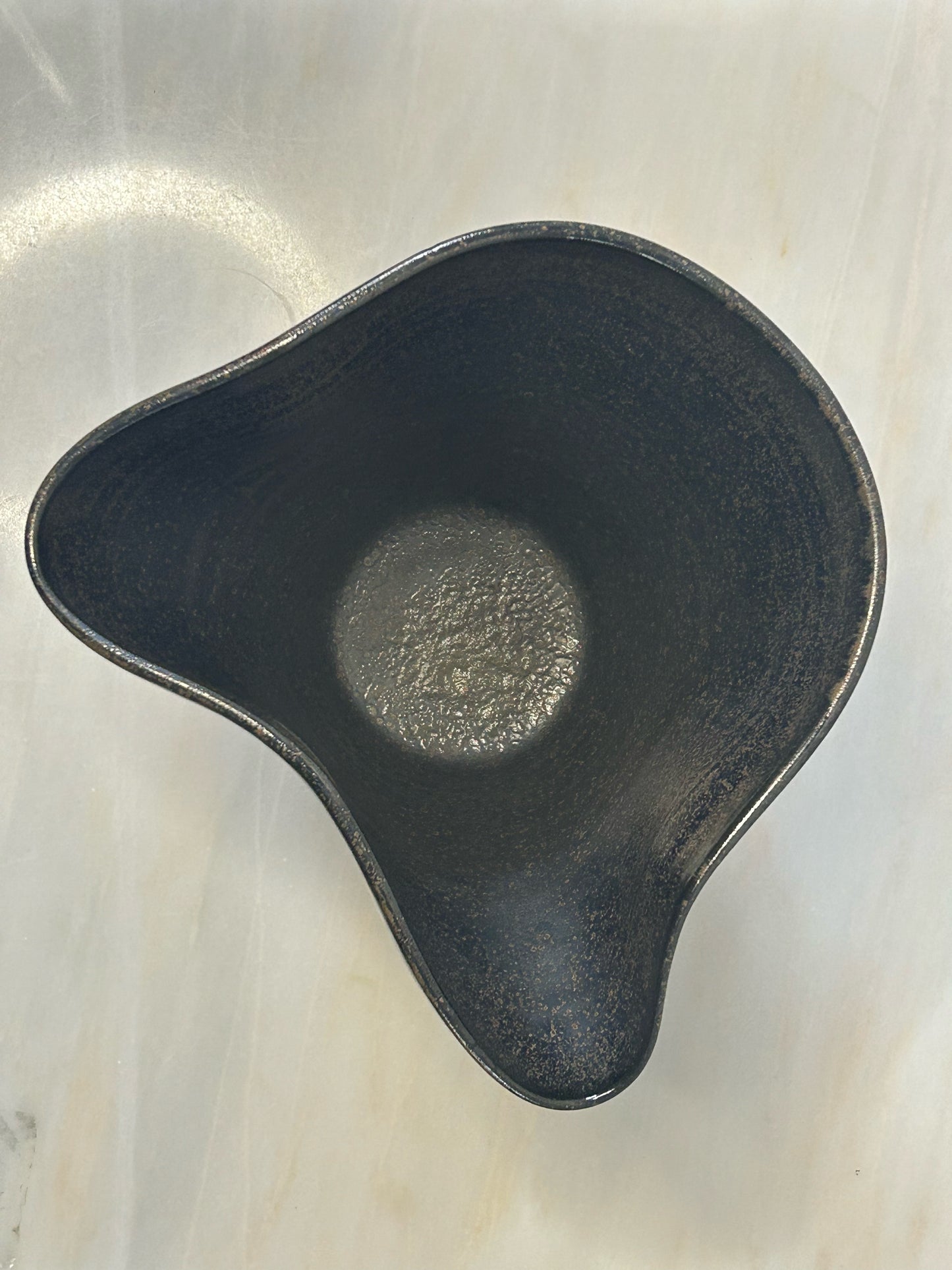 Large Twist Vase in Anthracite