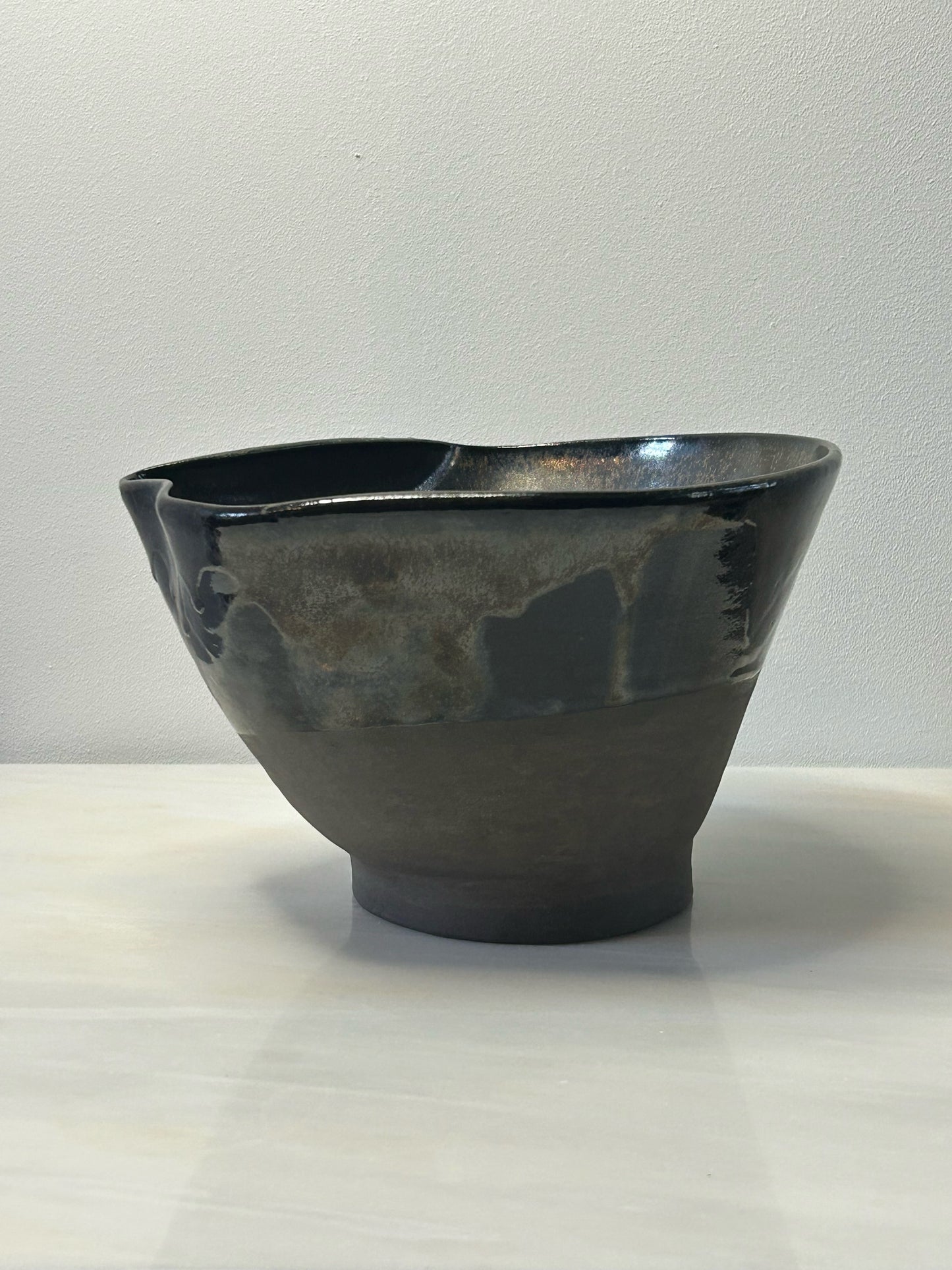 Small Twist Fruit Bowl in Anthracite